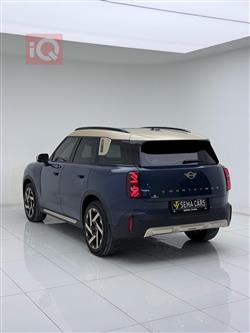 ميني كونتريمان